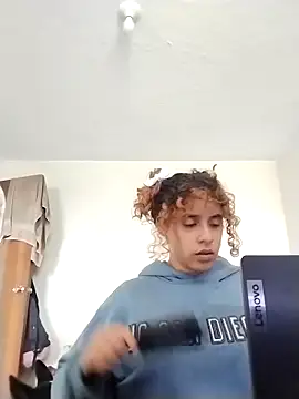 EmmaMelissa0521 online show from January 2026 07:12:01 PM