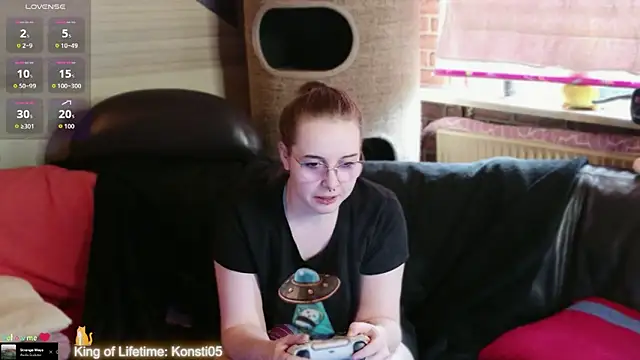 GamerGirl Eve online show from June 2026 05:03:04 PM