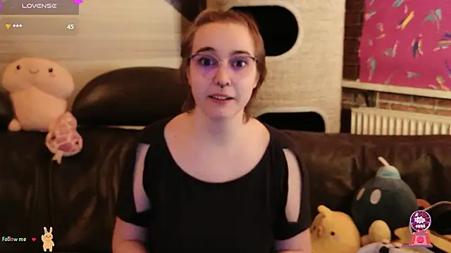 GamerGirl Eve online show from November 2025 07:29:02 PM