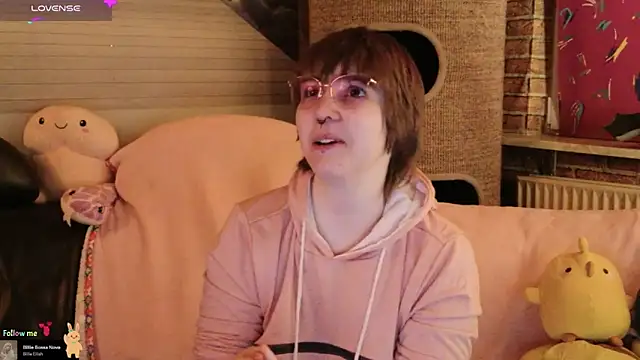 GamerGirl Eve online show from November 2025 06:19:01 PM