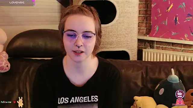 GamerGirl Eve online show from November 2025 07:18:01 PM