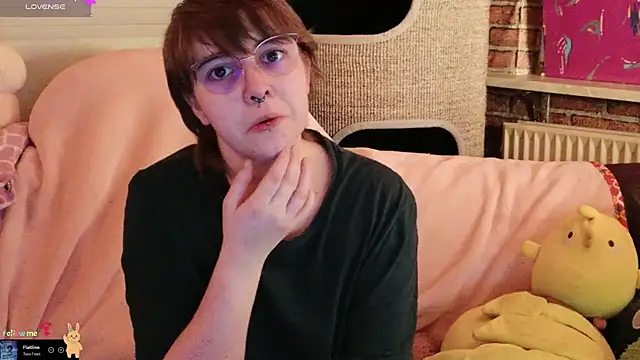 GamerGirl Eve online show from December 2025 06:01:02 PM