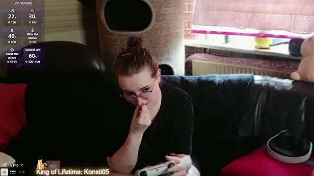 GamerGirl Eve online show from June 2026 04:07:02 PM