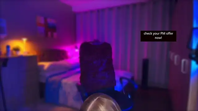 AnneHartx online show from October 2025 04:22:01 AM