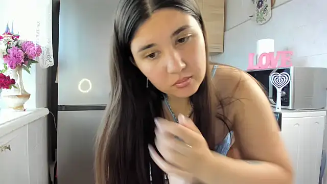 Snapshot of MiaMarrone chatting on June 2026 03:45:01 PM MiaMarrone online show from June 2026 03:45:01 PM