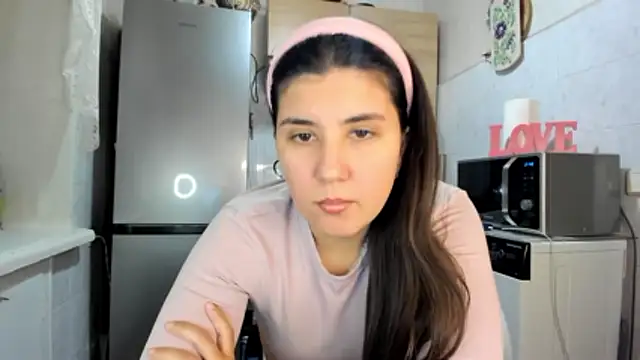 MiaMarrone online show from December 2025 07:49:02 PM