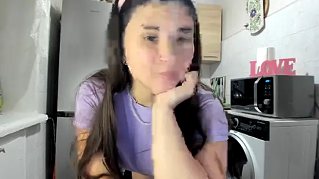 MiaMarrone online show from December 2025 06:01:02 PM