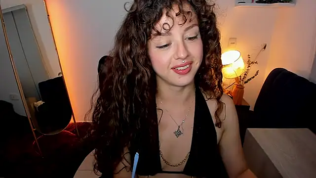 Cassandra Caiin online show from April 2026 02:56:01 AM