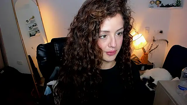 Cassandra Caiin online show from March 2026 02:16:01 AM