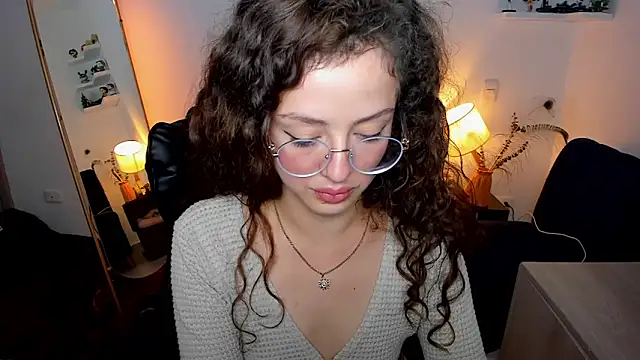 Cassandra Caiin online show from March 2026 01:45:02 AM