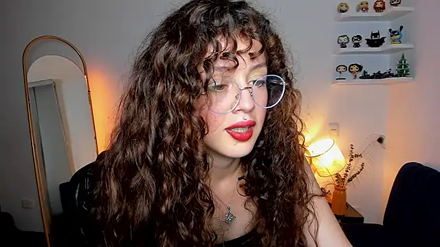 Cassandra Caiin online show from March 2026 06:48:02 AM