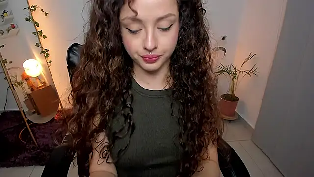 Snapshot of Cassandra_Caiin chatting on June 2026 12:08:02 AM Cassandra Caiin online show from June 2026 12:08:02 AM
