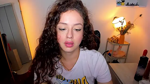 Cassandra Caiin online show from December 2025 03:13:02 AM