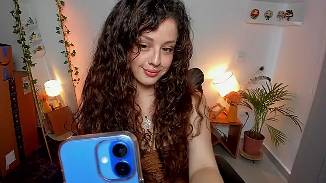 Cassandra Caiin online show from June 2026 09:09:01 PM