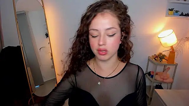 Cassandra Caiin online show from October 2025 10:08:02 PM