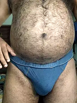 Snapshot of MalluBoyForGirls chatting on October 2025 09:07:01 AM MalluBoyForGirls online show from October 2025 09:07:01 AM