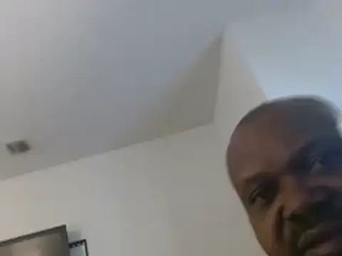 realninafame online show from December 2025 05:52:02 AM