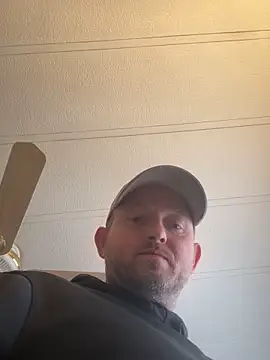 smokeymt420 online show from December 2025 06:35:02 PM