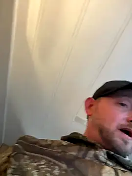 smokeymt420 online show from December 2025 06:43:02 PM