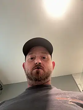 smokeymt420 online show from April 2026 06:49:02 PM