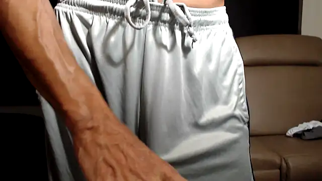 Snapshot of ThickD2C chatting on June 2026 04:35:01 PM ThickD2C online show from June 2026 04:35:01 PM