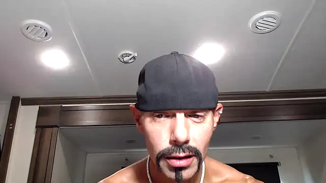 ThickD2C online show from November 2025 05:38:01 PM