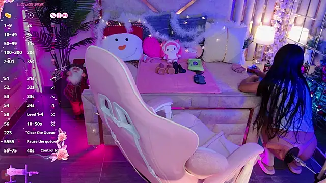 shanon- online show from December 2025 06:20:02 PM