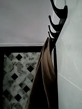 SimplyKarthik09 online show from December 2025 05:41:01 AM