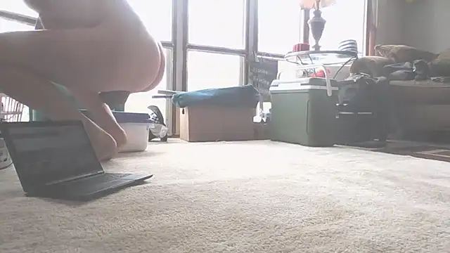 Snapshot of Yankeedave420 chatting on April 2026 05:05:01 PM Yankeedave420 online show from April 2026 05:05:01 PM