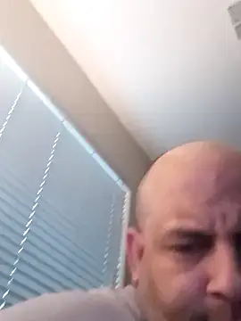 Snapshot of Dz702 chatting on October 2025 02:05:01 PM Dz702 online show from October 2025 02:05:01 PM