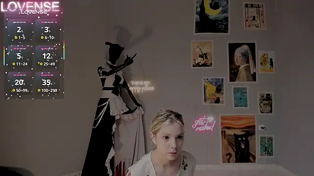 Careful i bite online show from October 2025 06:03:02 AM