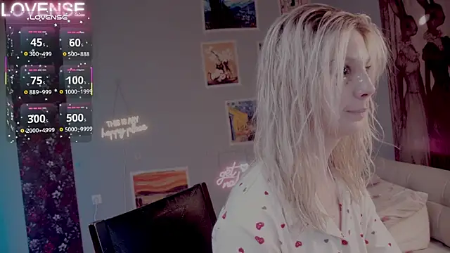 Careful i bite online show from November 2025 06:03:01 AM