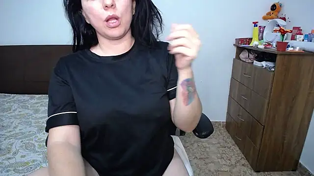 Snapshot of alexa_milsf chatting on July 2026 01:21:02 AM alexa milsf online show from July 2026 01:21:02 AM