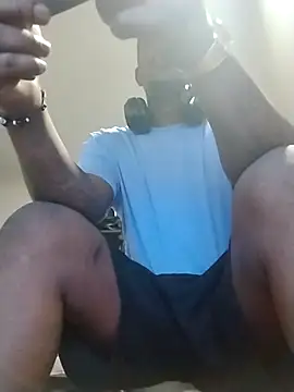 Snapshot of Makeyoucumallover chatting on November 2025 03:22:01 AM Makeyoucumallover online show from November 2025 03:22:01 AM