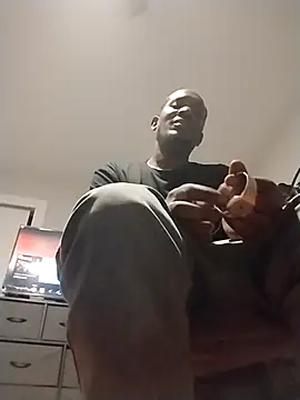 Snapshot of Makeyoucumallover chatting on November 2025 10:15:01 AM Makeyoucumallover online show from November 2025 10:15:01 AM