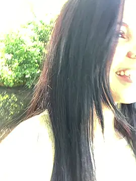 Snapshot of Estefani_32 chatting on July 2026 09:19:01 PM Estefani 32 online show from July 2026 09:19:01 PM
