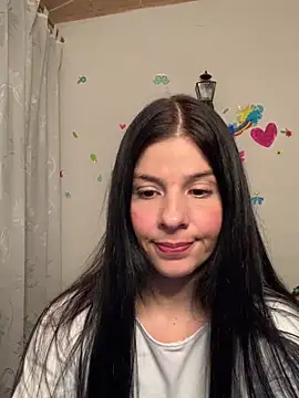 Snapshot of Estefani_32 chatting on May 2026 12:38:01 AM Estefani 32 online show from May 2026 12:38:01 AM