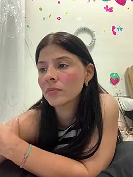 Estefani 32 online show from April 2026 08:42:02 PM