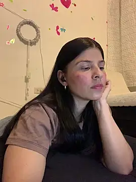 Estefani 32 online show from April 2026 03:35:01 AM