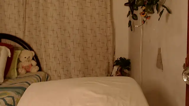 Estefani 32 online show from October 2025 01:50:01 AM