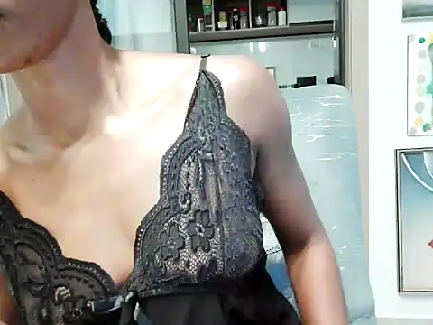 Snapshot of choco_petite chatting on December 2025 10:52:02 AM choco petite online show from December 2025 10:52:02 AM