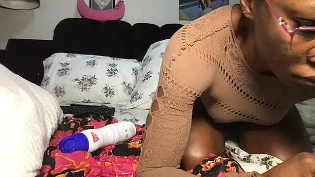 choco petite online show from April 2026 04:25:01 AM