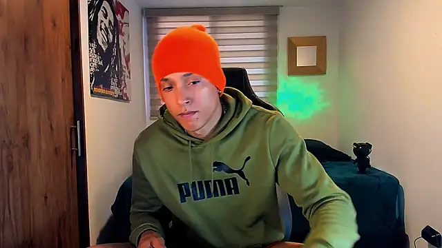 Snapshot of Liam_V chatting on January 2025 12:35:01 PM Liam V online show from January 2025 12:35:01 PM