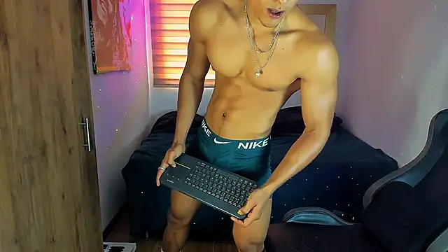 Snapshot of Liam_V chatting on February 2025 01:16:01 PM Liam V online show from February 2025 01:16:01 PM