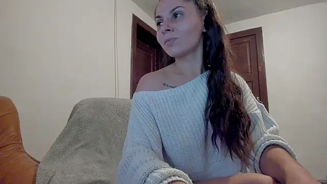 Snapshot of EasyAcee chatting on October 2025 04:40:02 PM EasyAcee online show from October 2025 04:40:02 PM