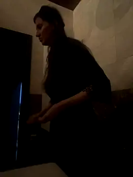 Flossy Vettie online show from November 2025 01:48:02 PM