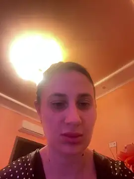 Flossy Vettie online show from June 2026 11:27:01 PM