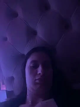 Flossy Vettie online show from November 2025 05:12:02 PM