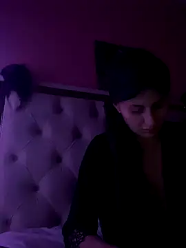 Flossy Vettie online show from November 2025 03:29:02 AM