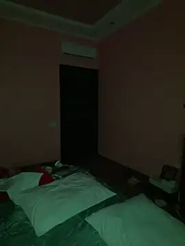 Flossy Vettie online show from April 2026 03:24:02 AM